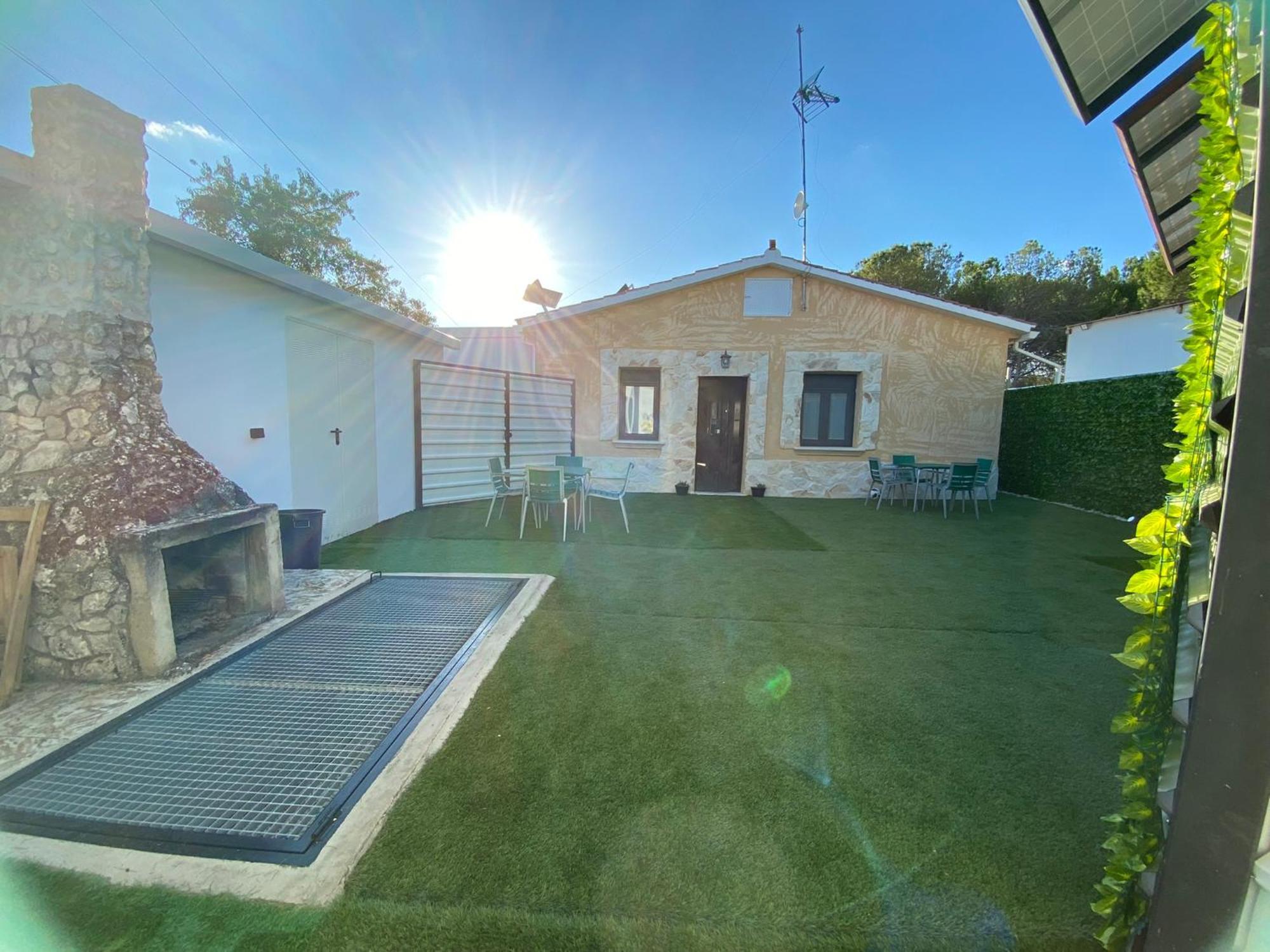 Villa Casitas El Raso Aldeamayor de San Martin Exterior foto